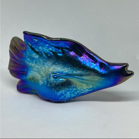 WHIMSICAL ARTISAN CREATED STONE - BLUE FISH ~ Artist Signed 1993 - Picture 3 of 9